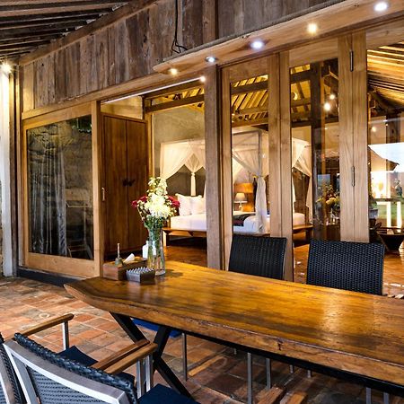 Villa Blue Steps Yogyakarta Eksteriør billede