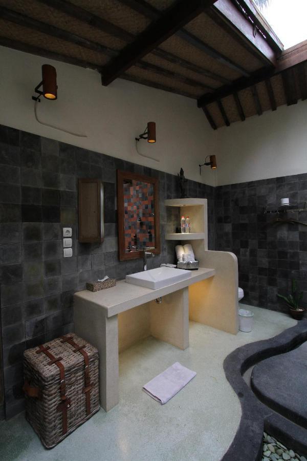 Villa Blue Steps Yogyakarta Eksteriør billede