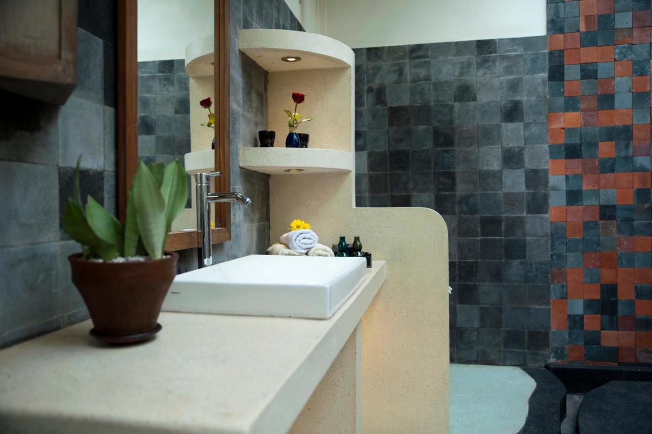 Villa Blue Steps Yogyakarta Eksteriør billede