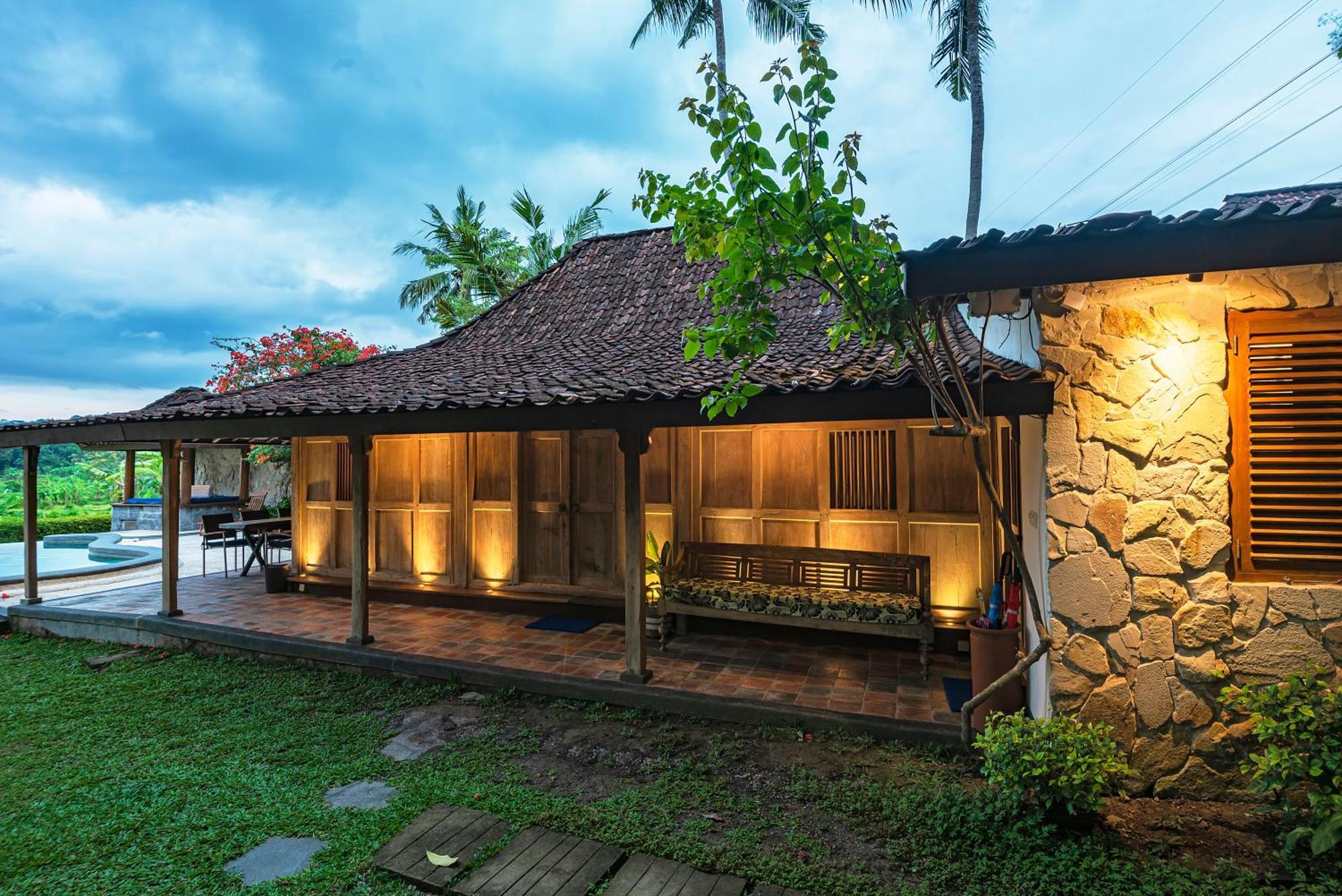 Villa Blue Steps Yogyakarta Eksteriør billede