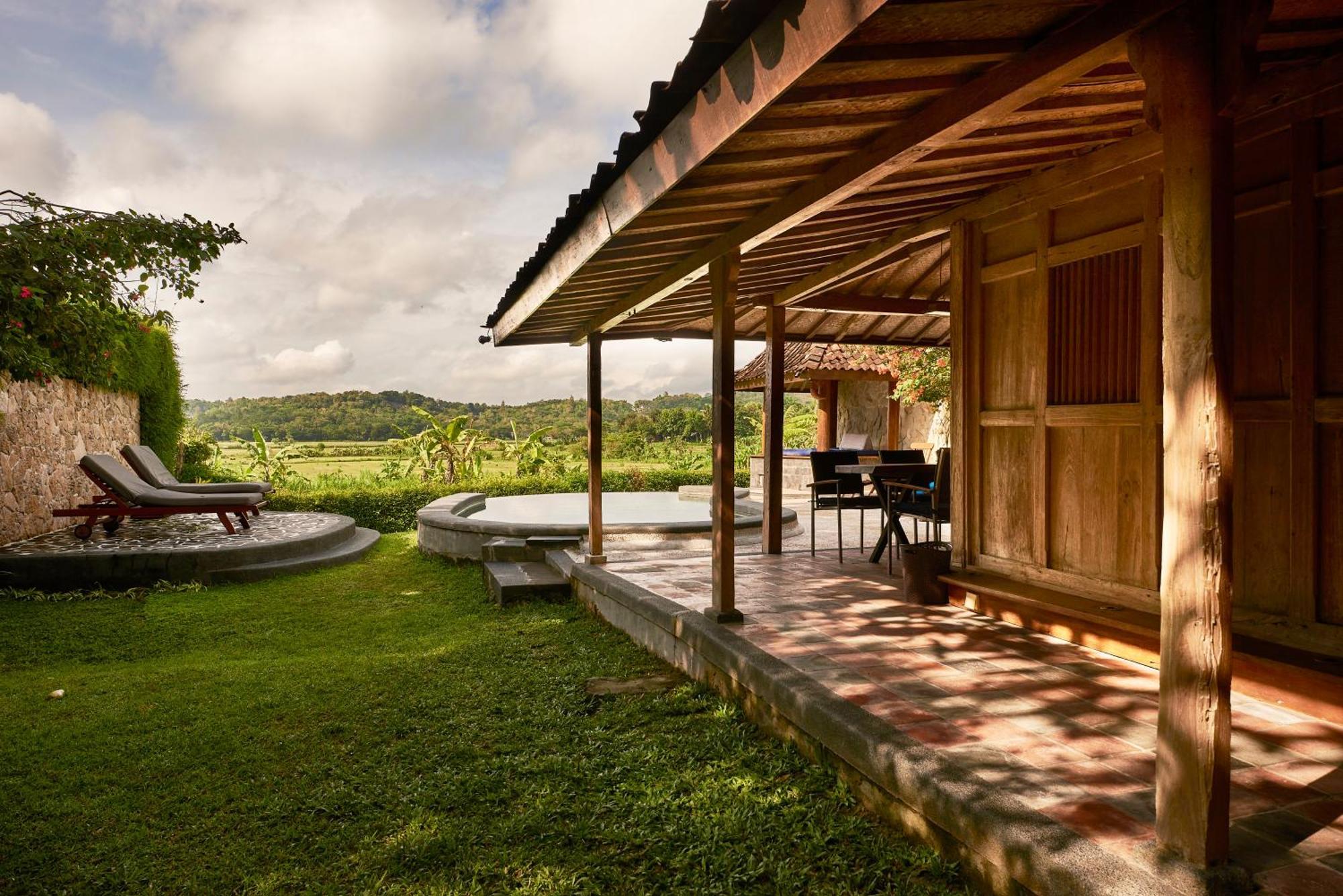 Villa Blue Steps Yogyakarta Eksteriør billede