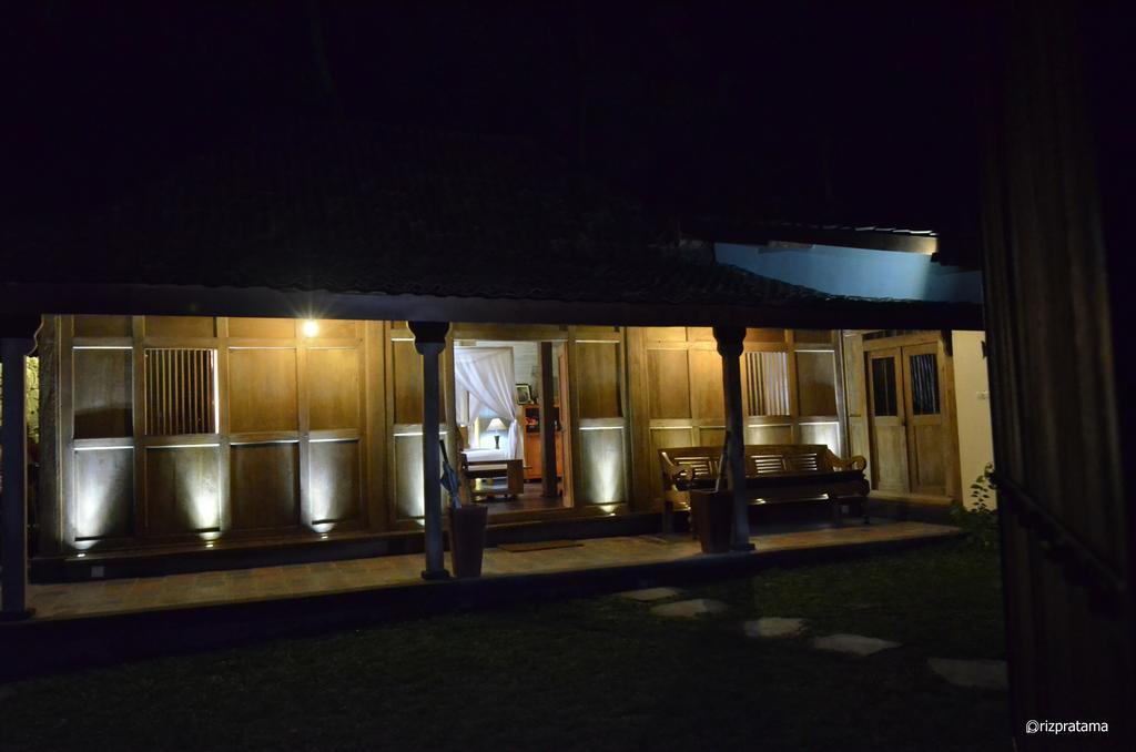 Villa Blue Steps Yogyakarta Eksteriør billede